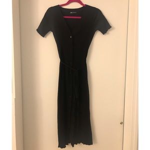 Zara Black Short Sleeve Ribbed Knit Belted Midi Dress - Size Small